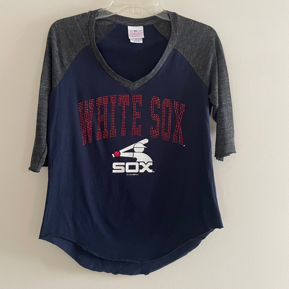 5th & Ocean Chicago White Sox Raglan Shirt Womens Small Navy Grey Rhinestone MLB - Picture 10 of 15